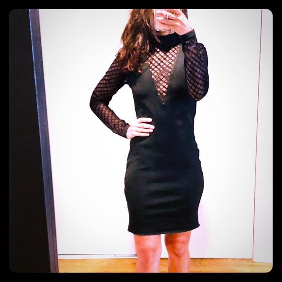 WOW Couture Dress w/Deep V - Picture 1 of 7